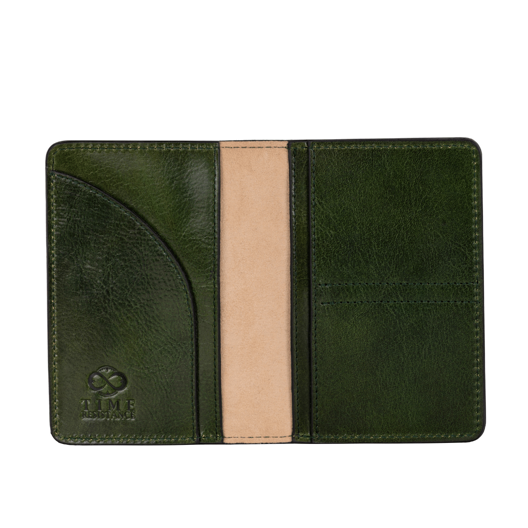 Small Leather Passport Holder - Gulliver’s Travels