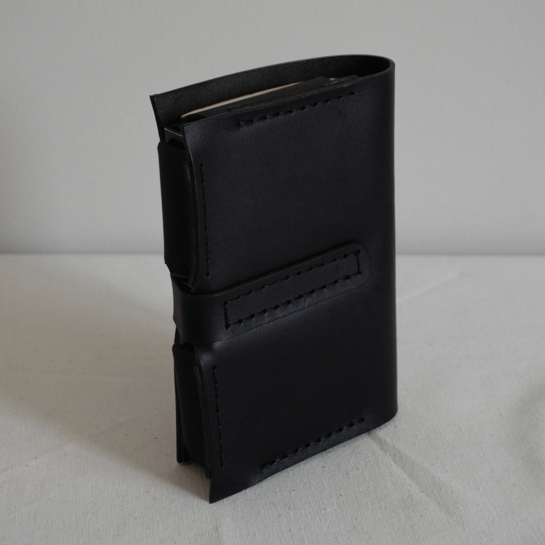 Leather Playing Card Case – The Queen of Spades