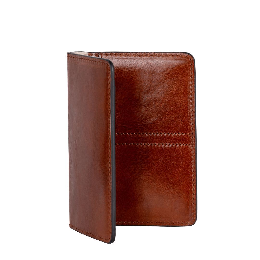 Small Leather Passport Holder - Gulliver’s Travels
