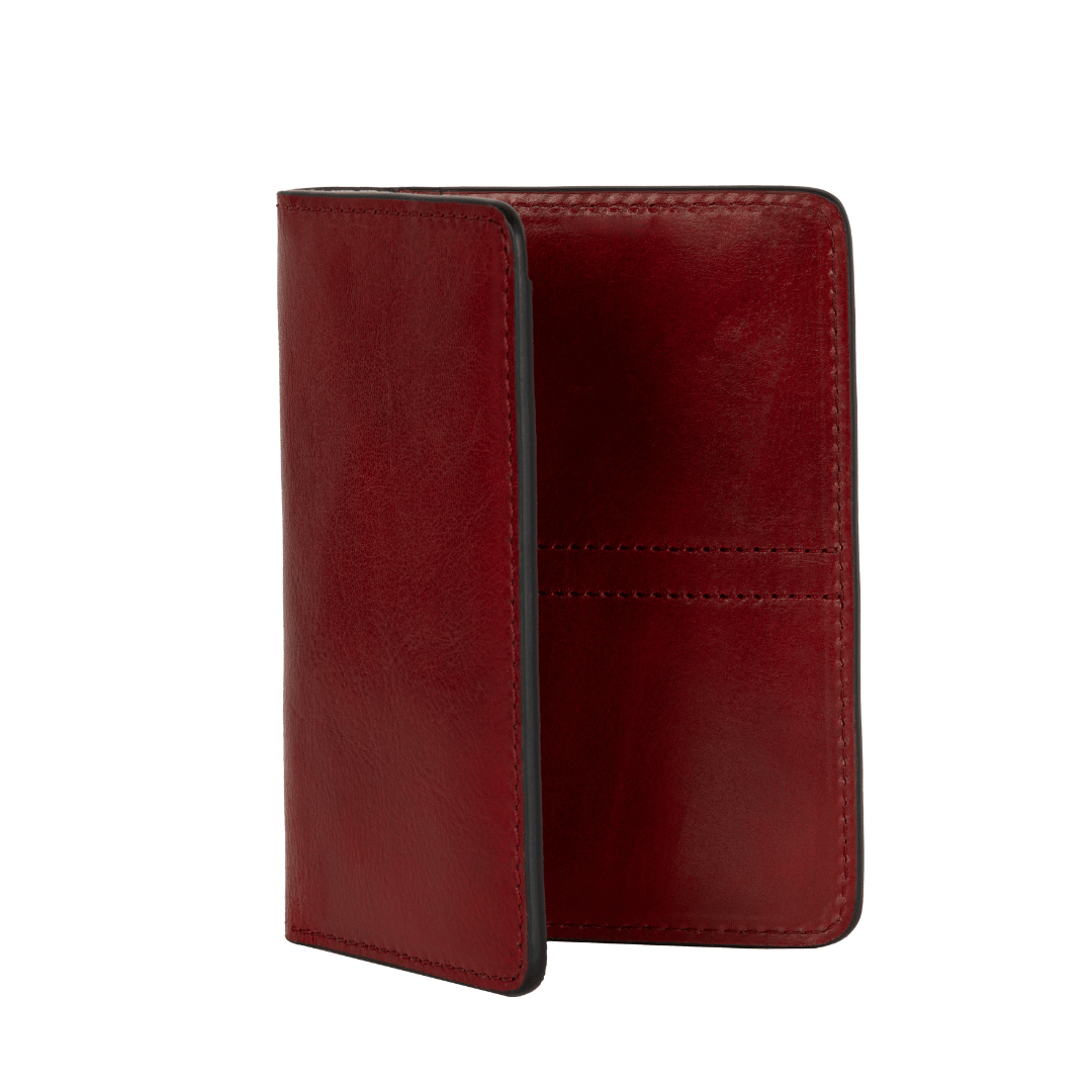 Small Leather Passport Holder - Gulliver’s Travels