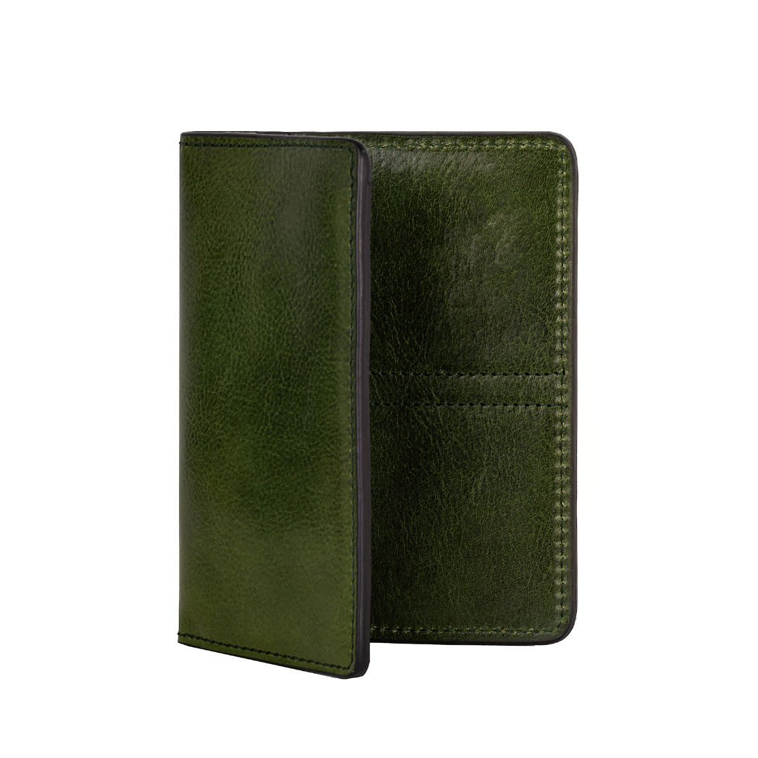 Small Leather Passport Holder - Gulliver’s Travels