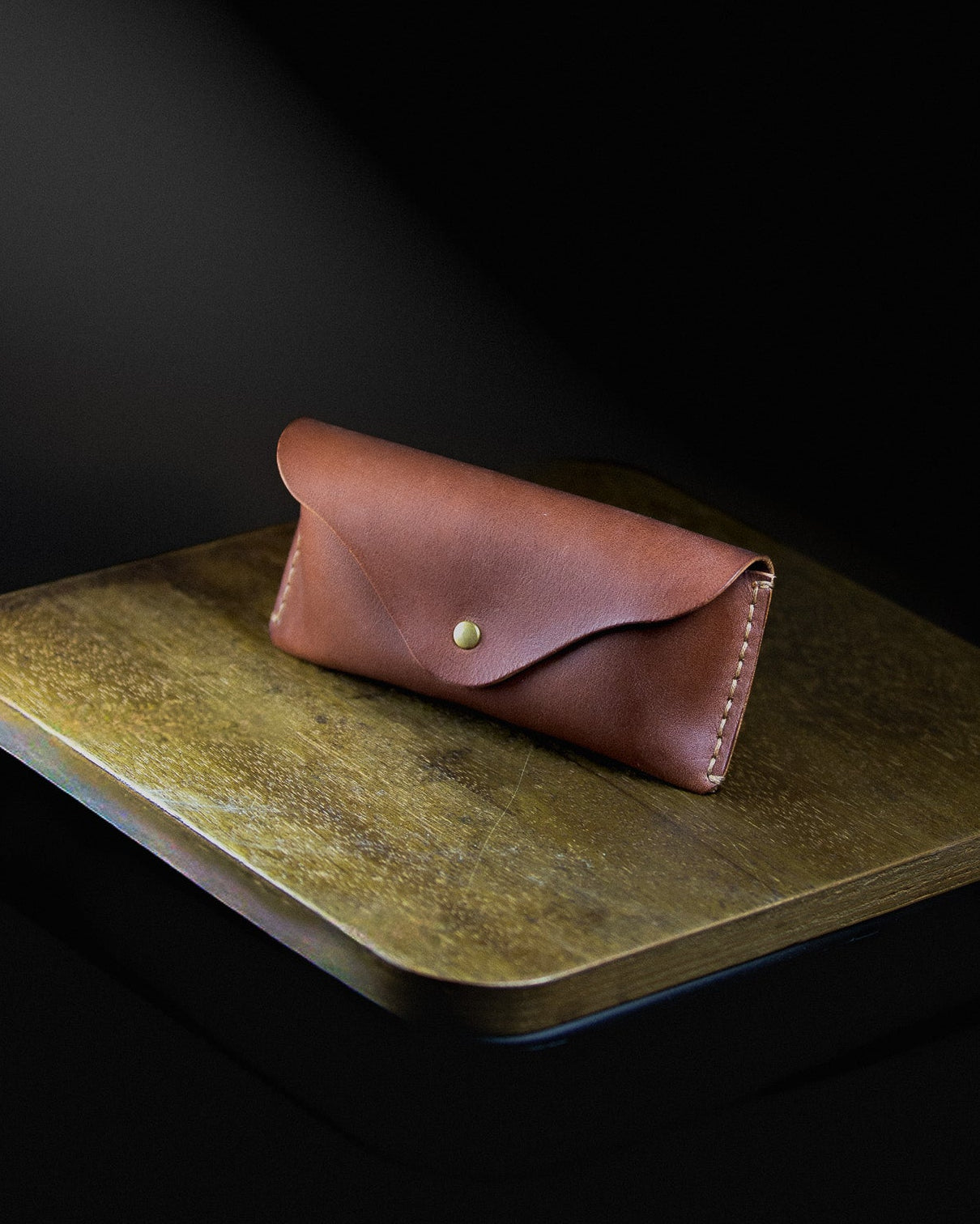 brown leather sunglasses pouch