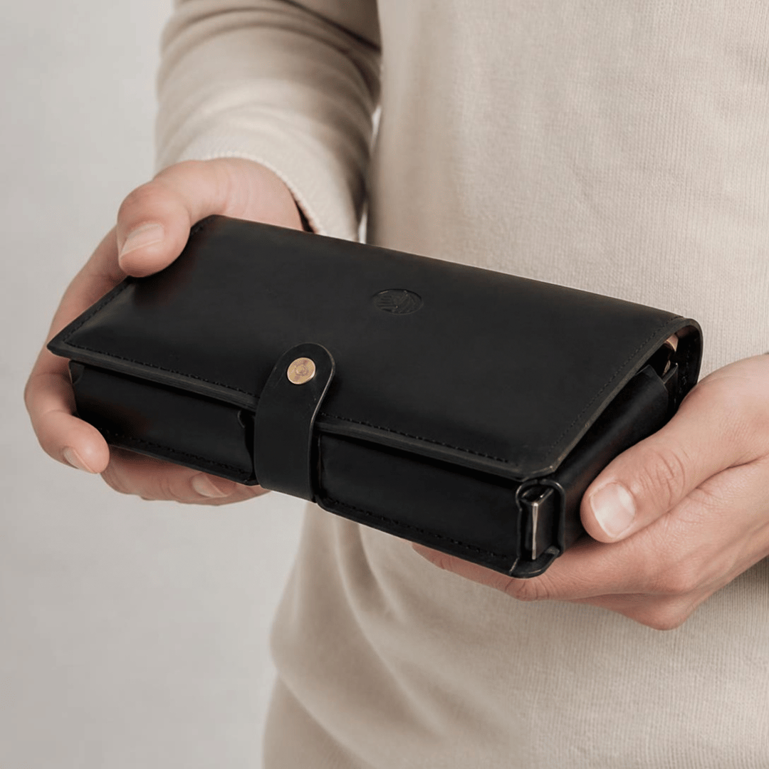 Leather Playing Card Case – The Queen of Spades